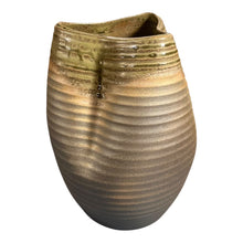 Load image into Gallery viewer, HATAYAMA ZEKAN, Flower vase (Hana-ike), Shōwa period