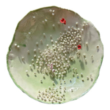 Carica l'immagine nel visualizzatore di Gallery, PIATTINO CRISTINA, Prato fiorito, 2025
